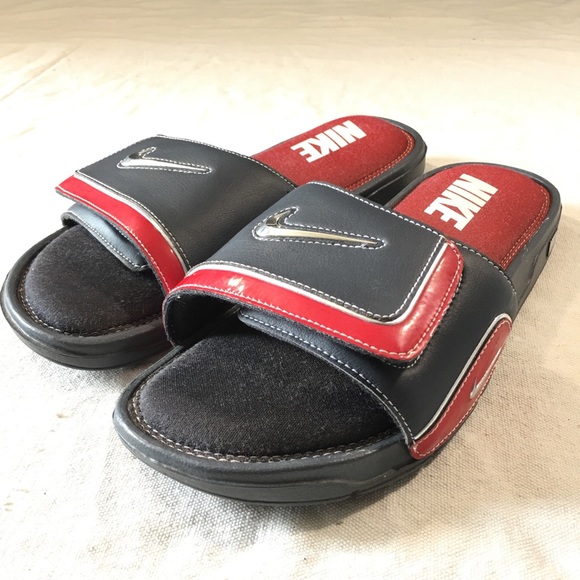 nike slides with padding